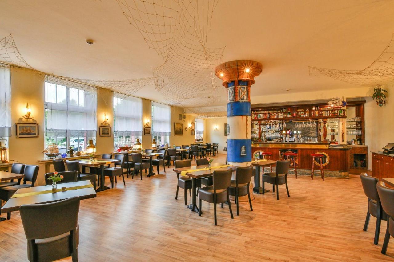 Hotel Und Restaurant "Zur Zwiebel" Пенемюнде Екстериор снимка
