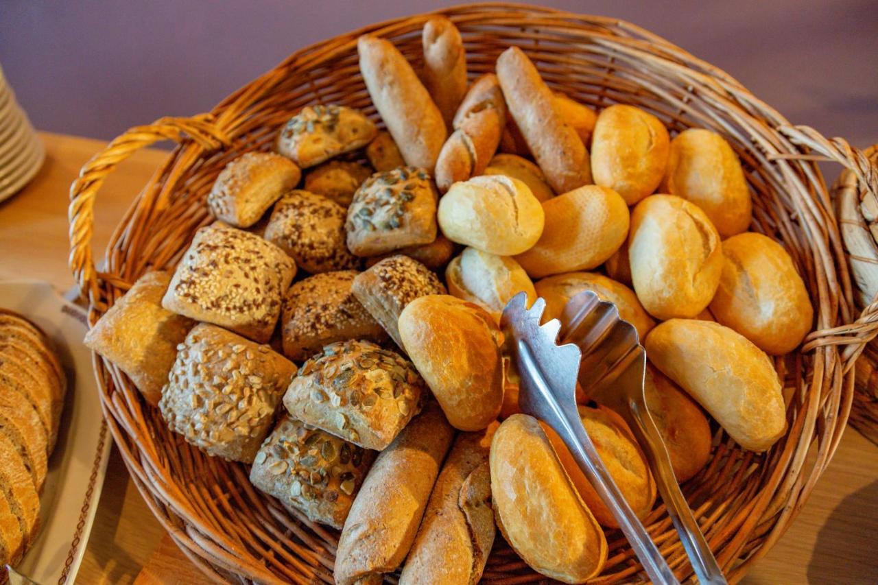Hotel Und Restaurant "Zur Zwiebel" Пенемюнде Екстериор снимка